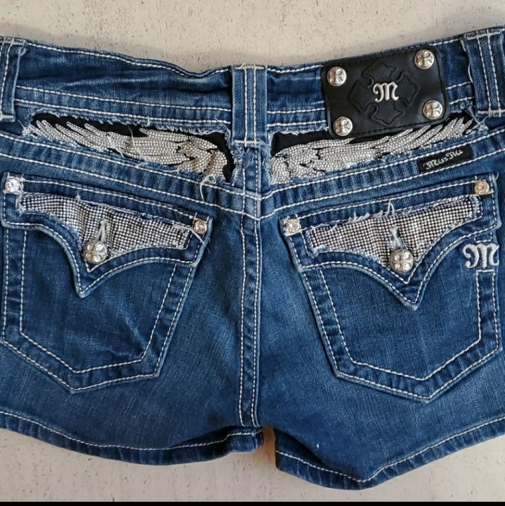 Miss me Embellished stretchy denim shorts